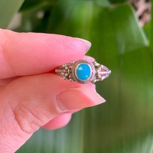 Silver and turquoise ring | size 5